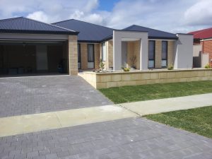 Perth Driveway using Remastone's Rockford Charcoal Pavers